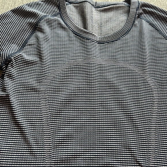 lululemon run swiftly long sleeve - Picture 2 of 5